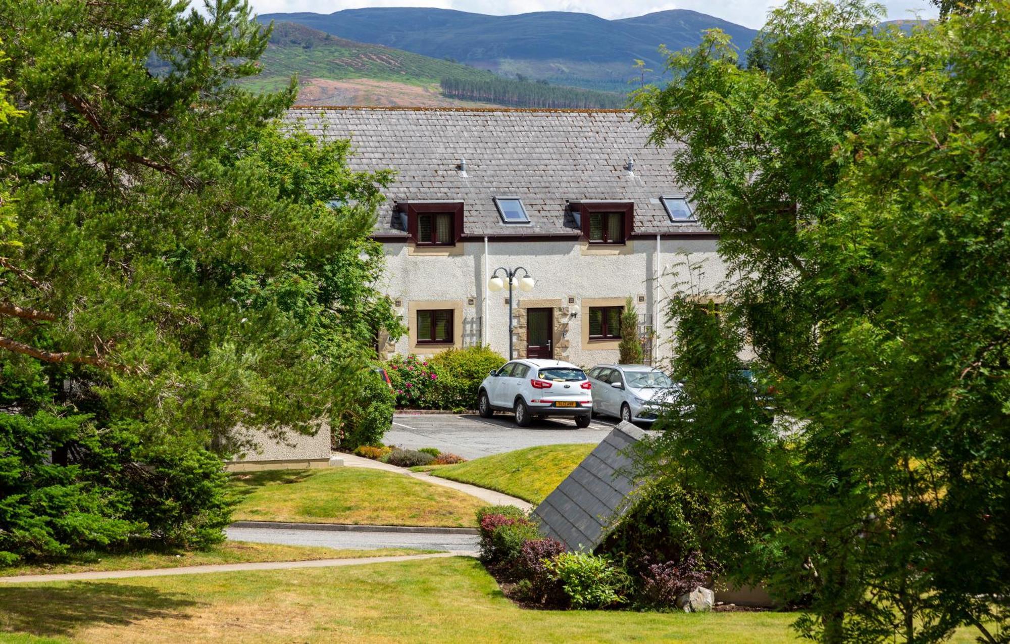 Scandinavian Village Ltd Aviemore Exterior photo